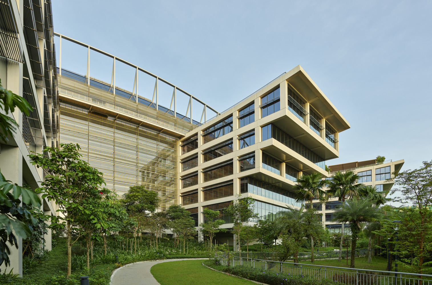 surbana-jurong-campus-safdie-architects_1